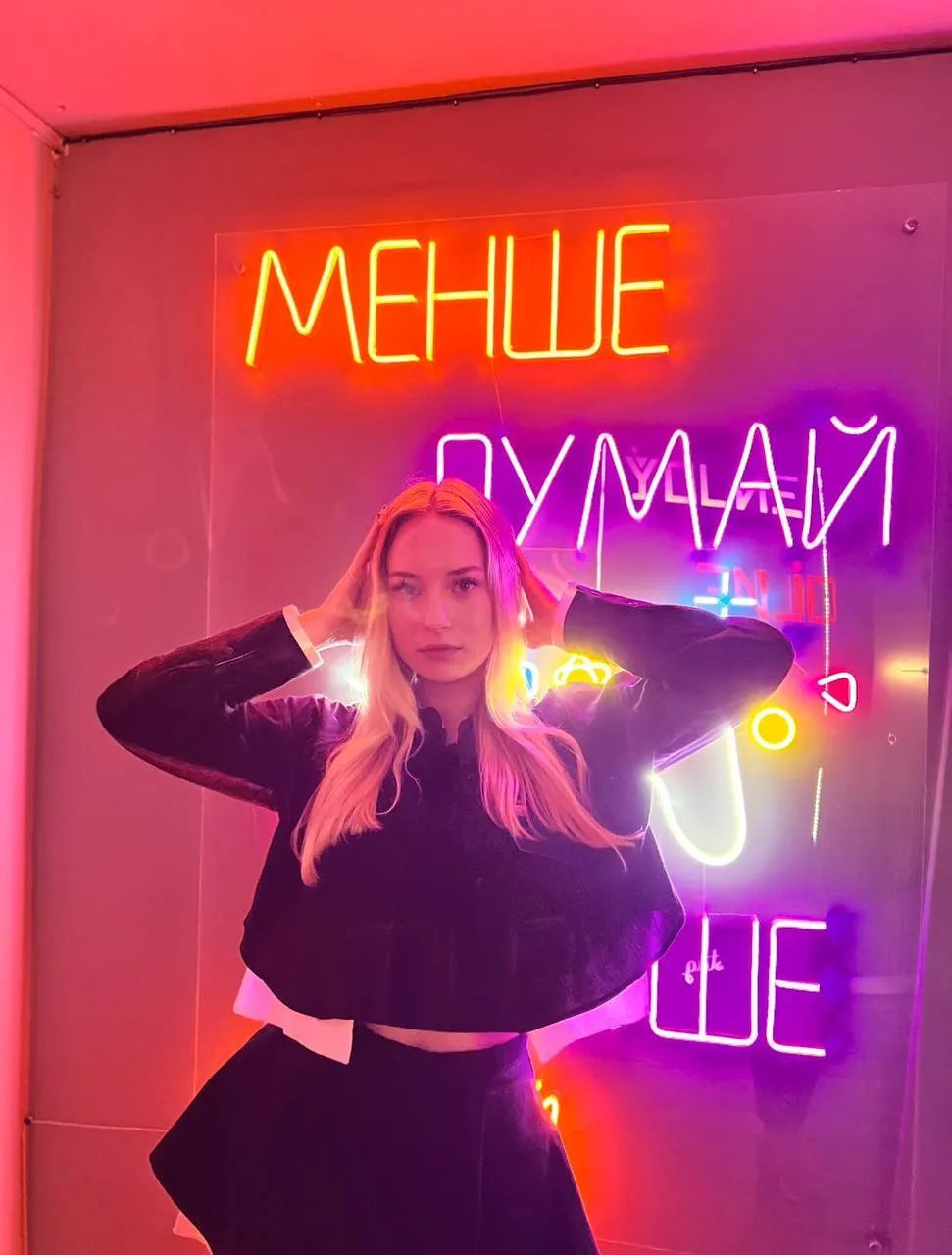 Live sex webcam photo for NaomiLelit #7495971