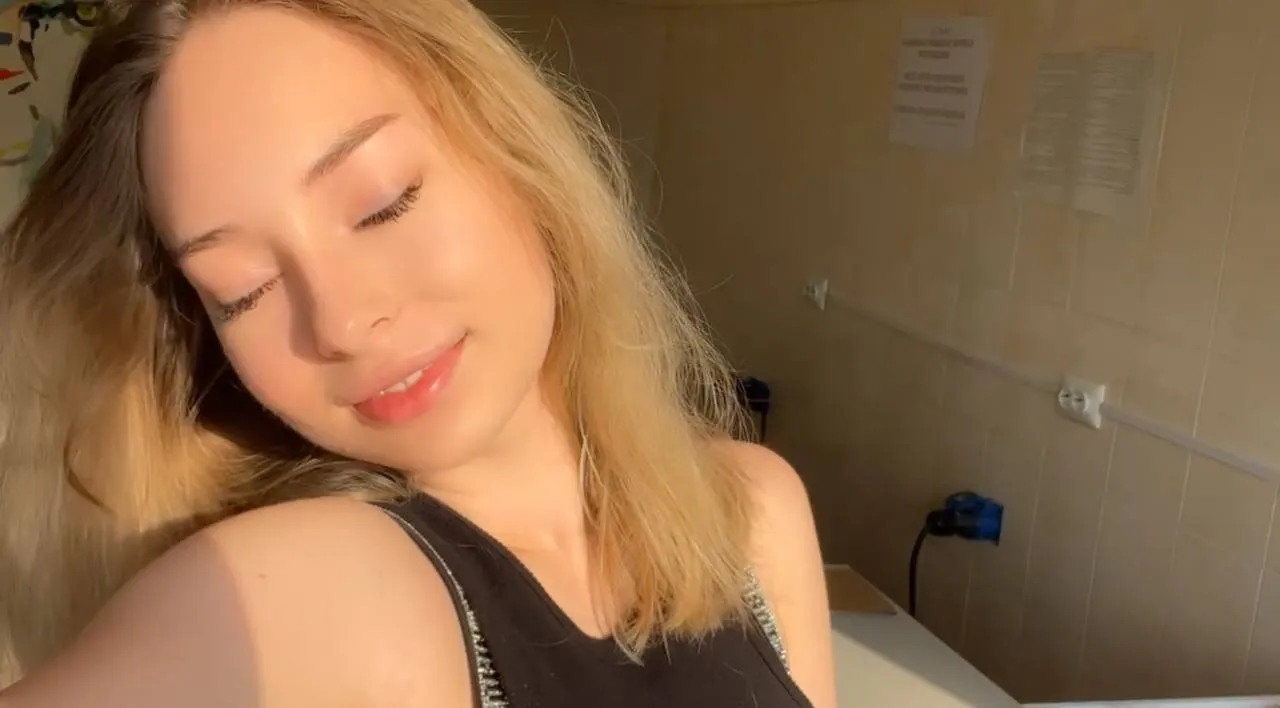 Live sex webcam photo for NaomiLelit #7495973