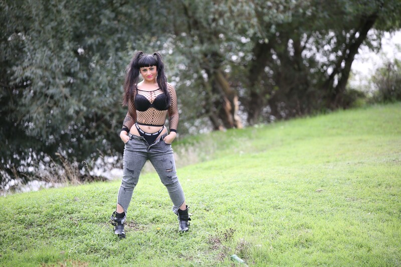 Live sex webcam photo for DebraMoore #6141089