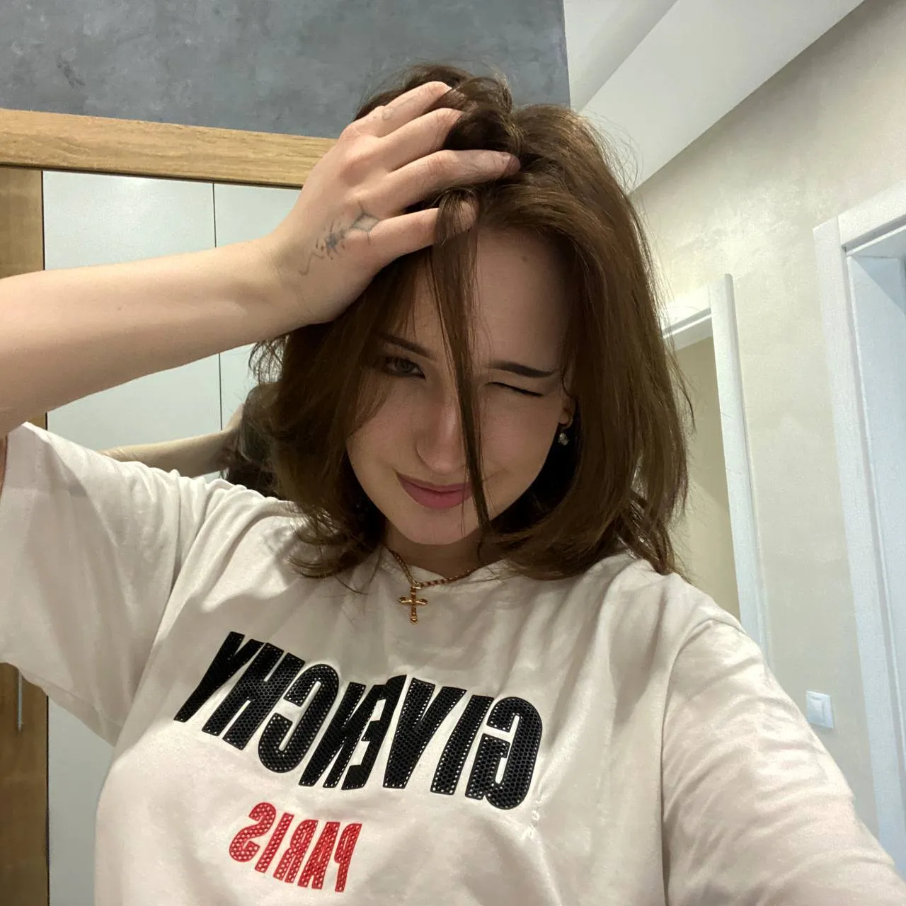 Live sex webcam photo for CarlyFi #7492580