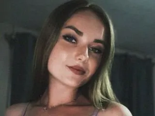 Live sex webcam photo for LiliSweetLi #6001110
