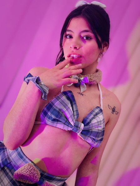 Live sex webcam photo for sashapetitte #6298929