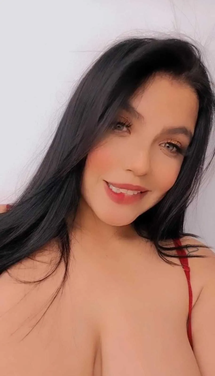 Live sex webcam photo for AngelaWhitte #7323469