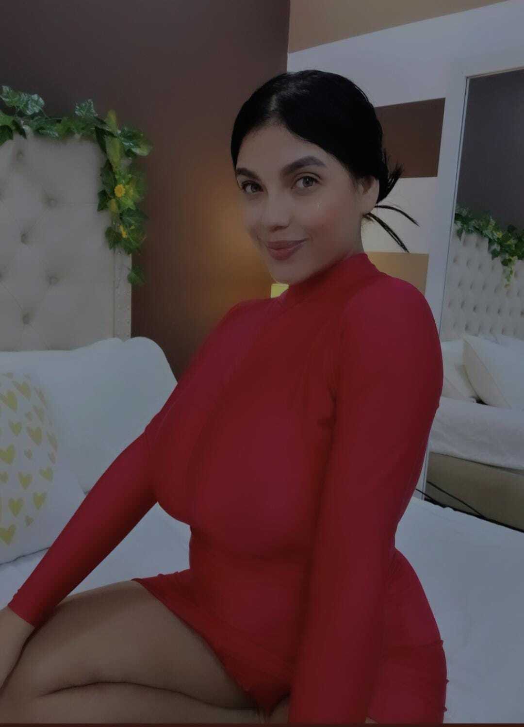 Live sex webcam photo for AngelaWhitte #7323382