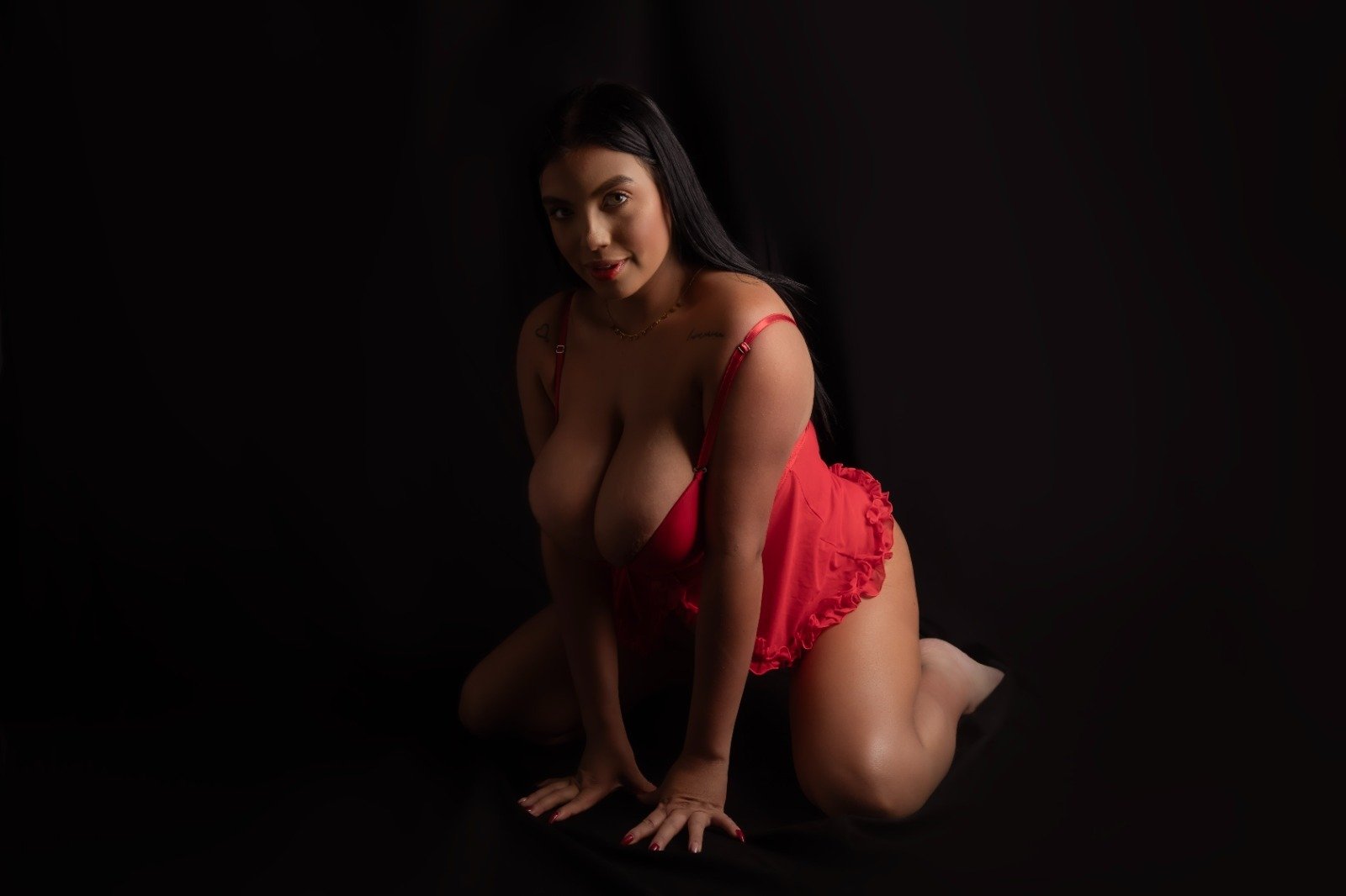 Live sex webcam photo for AngelaWhitte #7323529