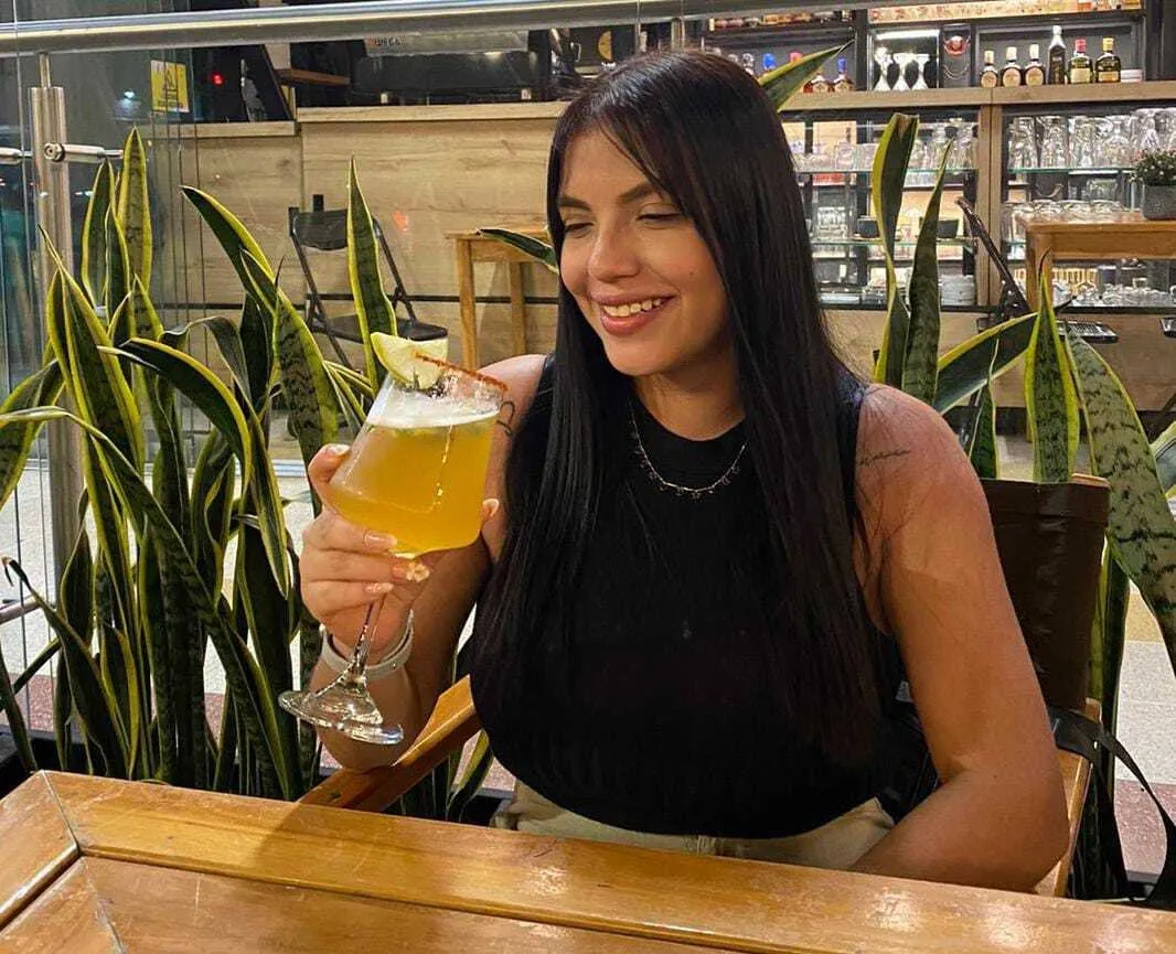 Live sex webcam photo for AngelaWhitte #7323453