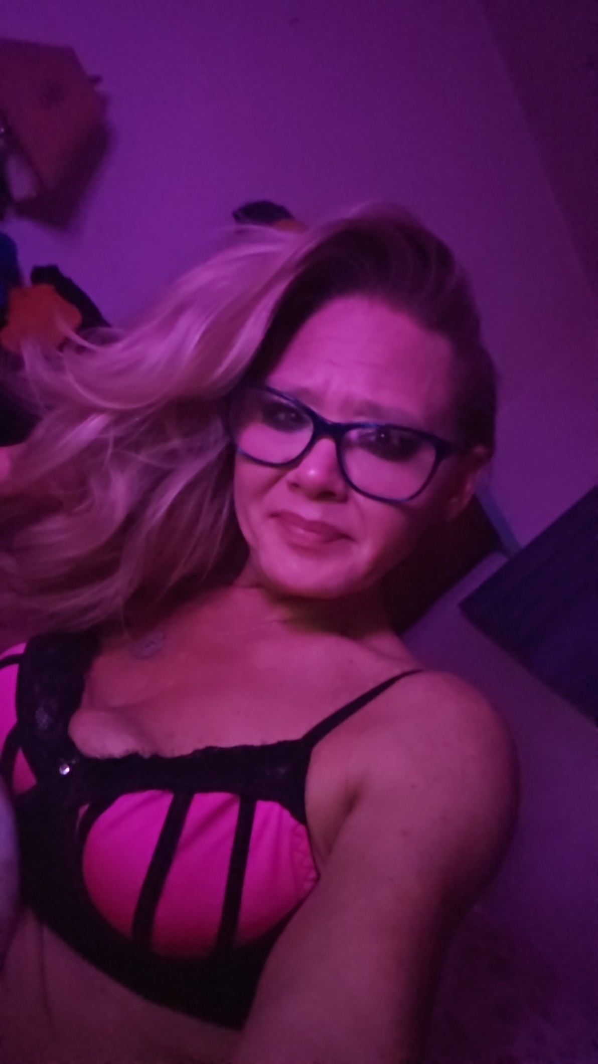 Live sex webcam photo for HaleyRenee #7382973