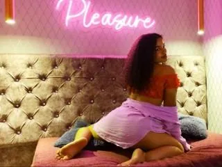 Live sex webcam photo for KittyBrookeCol #6317004