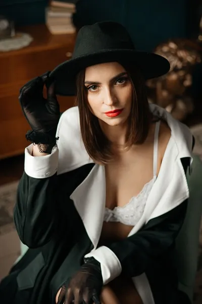 Live sex webcam photo for LesiVietta #6522599