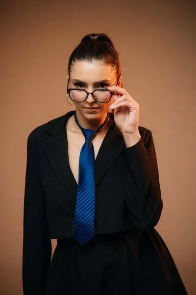 Live sex webcam photo for LesiVietta #6387411