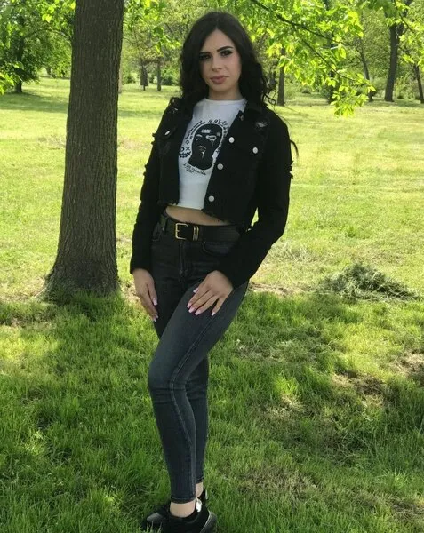 Live sex webcam photo for KittyMary #6235496