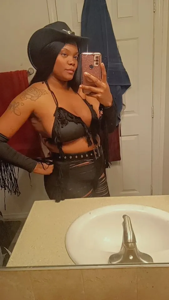 Live sex webcam photo for JamieRoseBlack #7133888
