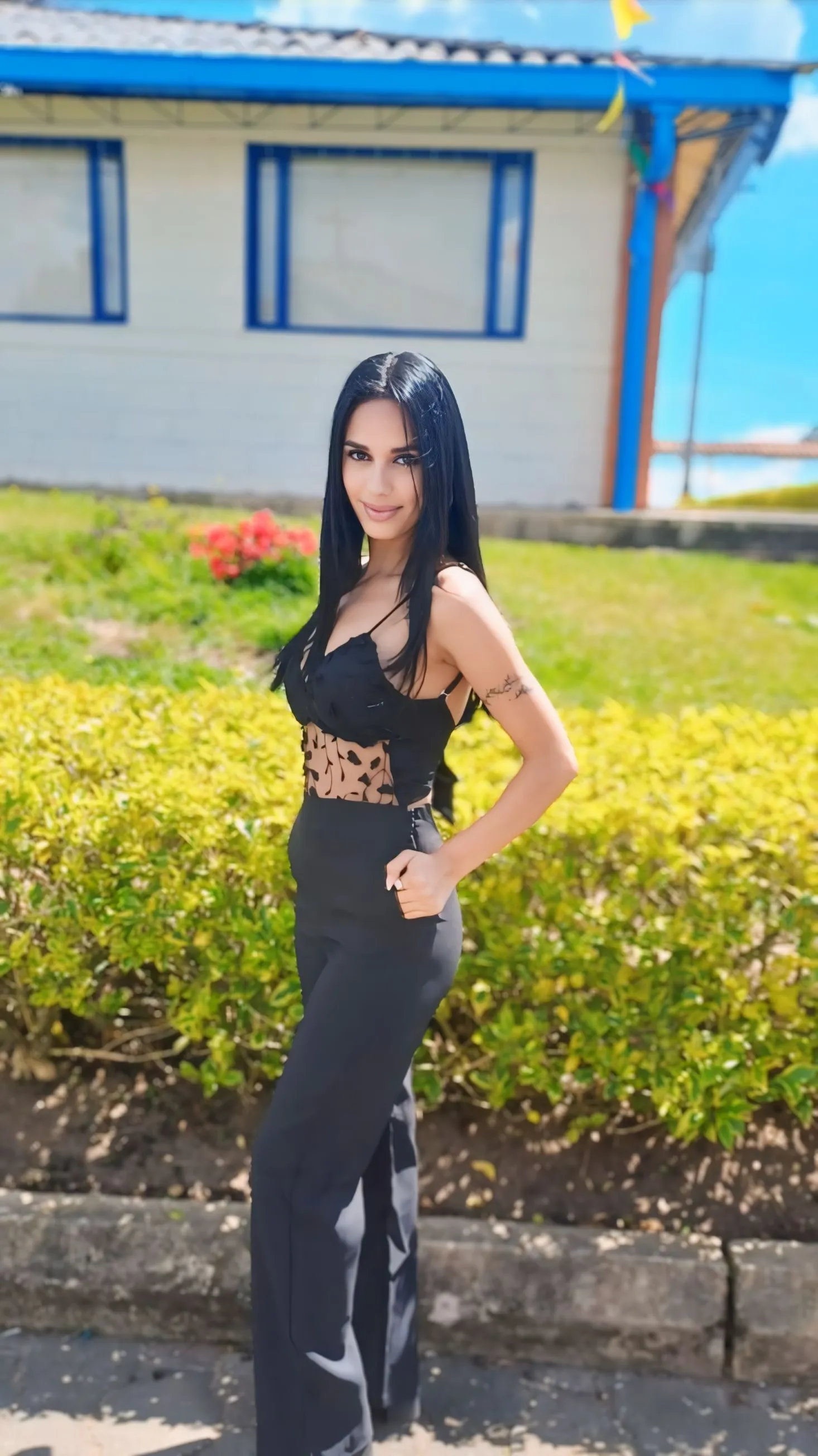 Live sex webcam photo for Anais_Hills #7127316