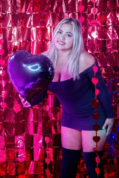 Live sex webcam photo for GraceJansen #6875011