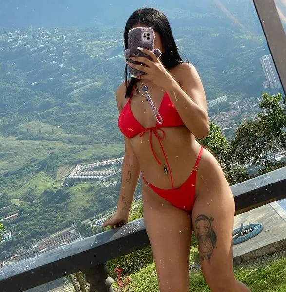 Live sex webcam photo for ZoeySpeart #8354334