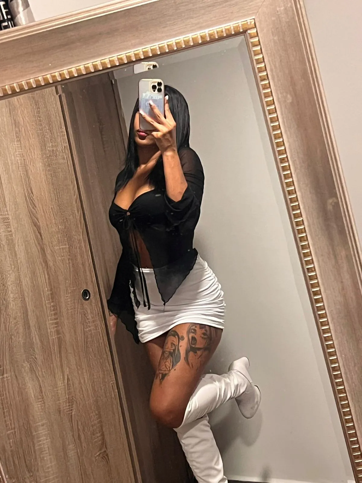 Live sex webcam photo for ZoeySpeart #8478200