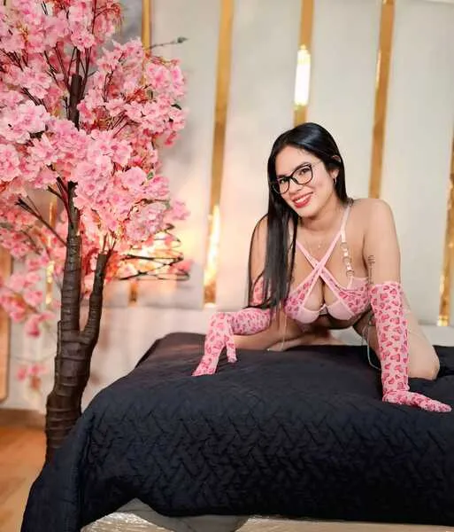 Live sex webcam photo for CristalBenet #6965937