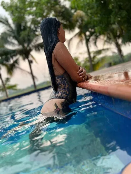 Live sex webcam photo for Ambersskyy #6237652