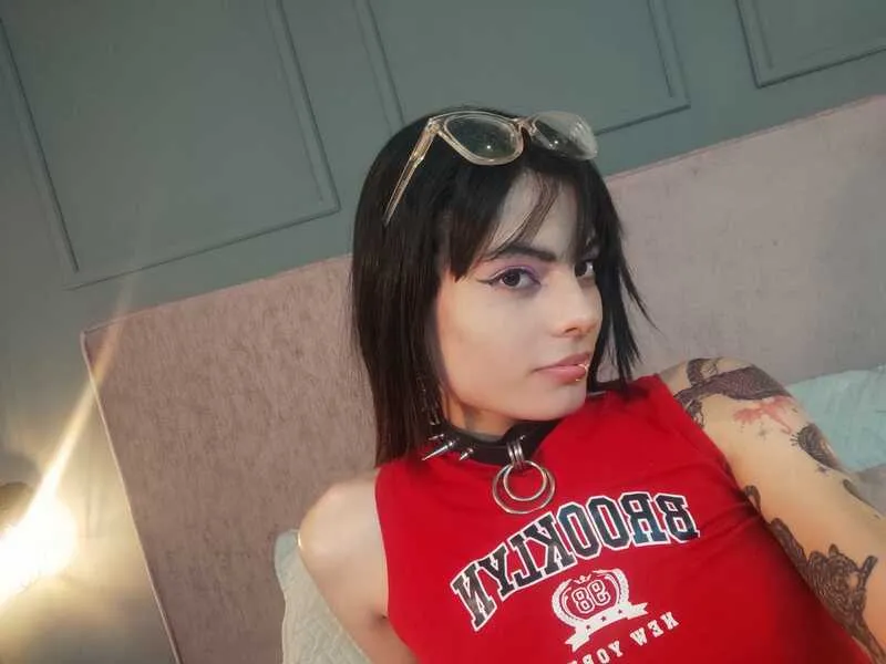 Live sex webcam photo for AlisonLunaa #6288024