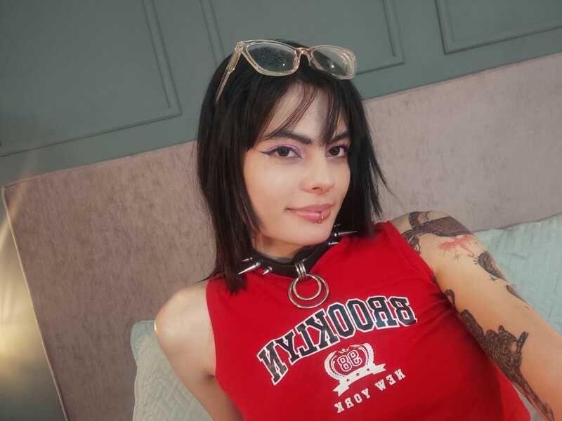 Live sex webcam photo for AlisonLunaa #6288023