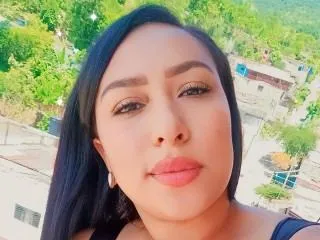 Live sex webcam photo for MileyHudson #6001932
