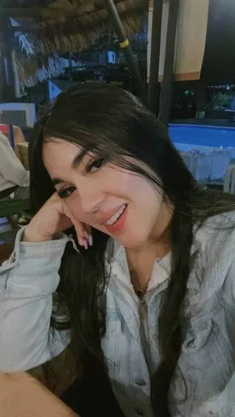 Live sex webcam photo for HalmaRoberts #6516940