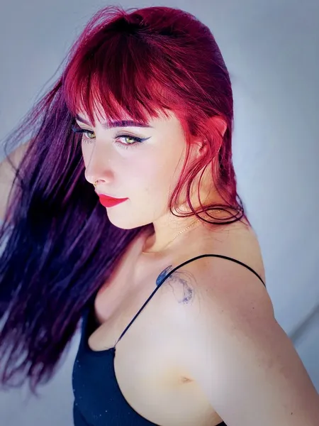 Live sex webcam photo for BonieLuu #6114467