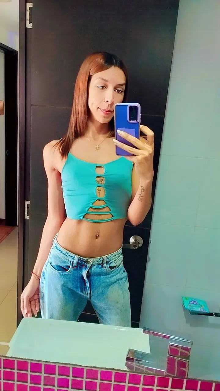 Live sex webcam photo for AndreaGarcia4Uu #8208671