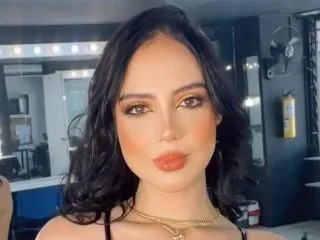 Live sex webcam photo for AngellDeLuca #6483116
