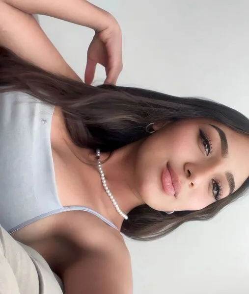 Live sex webcam photo for DianaFernandez #6194389