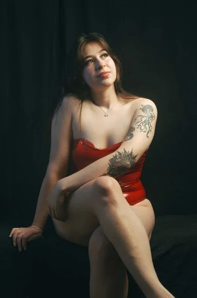 Live sex webcam photo for EvelynRosess #7230700