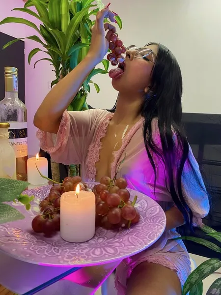 Live sex webcam photo for AnniThompson #6235288
