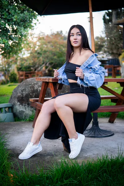 Live sex webcam photo for Miaa_Whitee101 #7288340