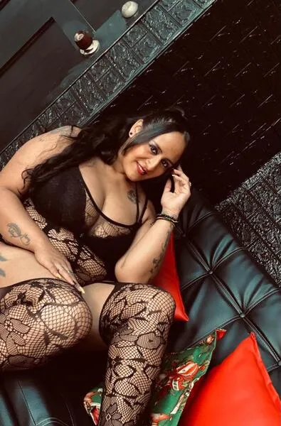 Live sex webcam photo for NikolPervert22 #6025956