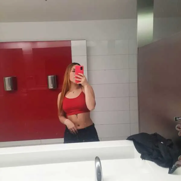 Live sex webcam photo for Elizabethh19 #6320244