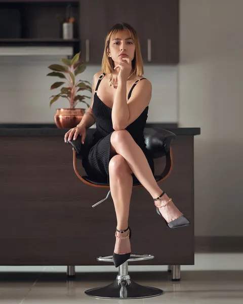 Live sex webcam photo for KelinWaynne #6210106