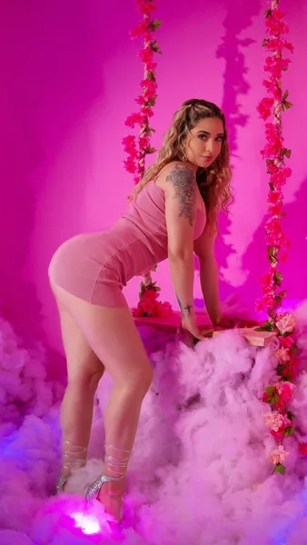 Live sex webcam photo for EmmaMilleerr #6896571