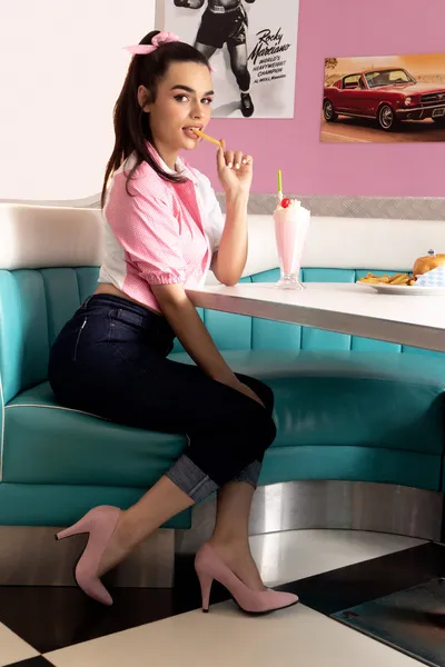 Live sex webcam photo for CharlotteBrownh #6270350
