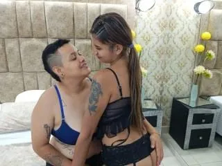 Live sex webcam photo for MiaaandDulce #6188782