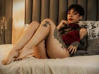 Live sex webcam photo for MissTomie19 #6379150