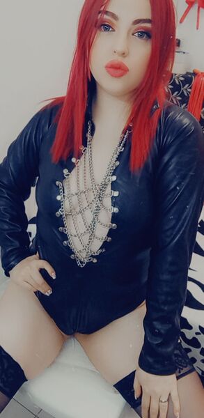 Live sex webcam photo for azucenasuency #6350597