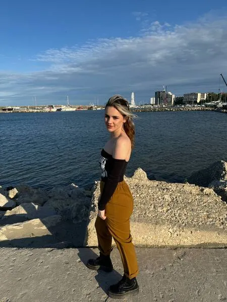 Live sex webcam photo for SweetErikaAsher #6233437