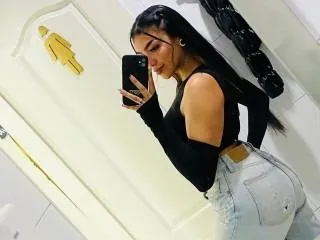 Live sex webcam photo for SAAMANTHAEVANS #6339106