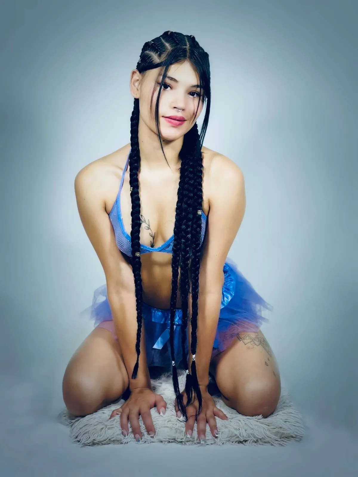 Live sex webcam photo for EmilyRousse18 #7457787