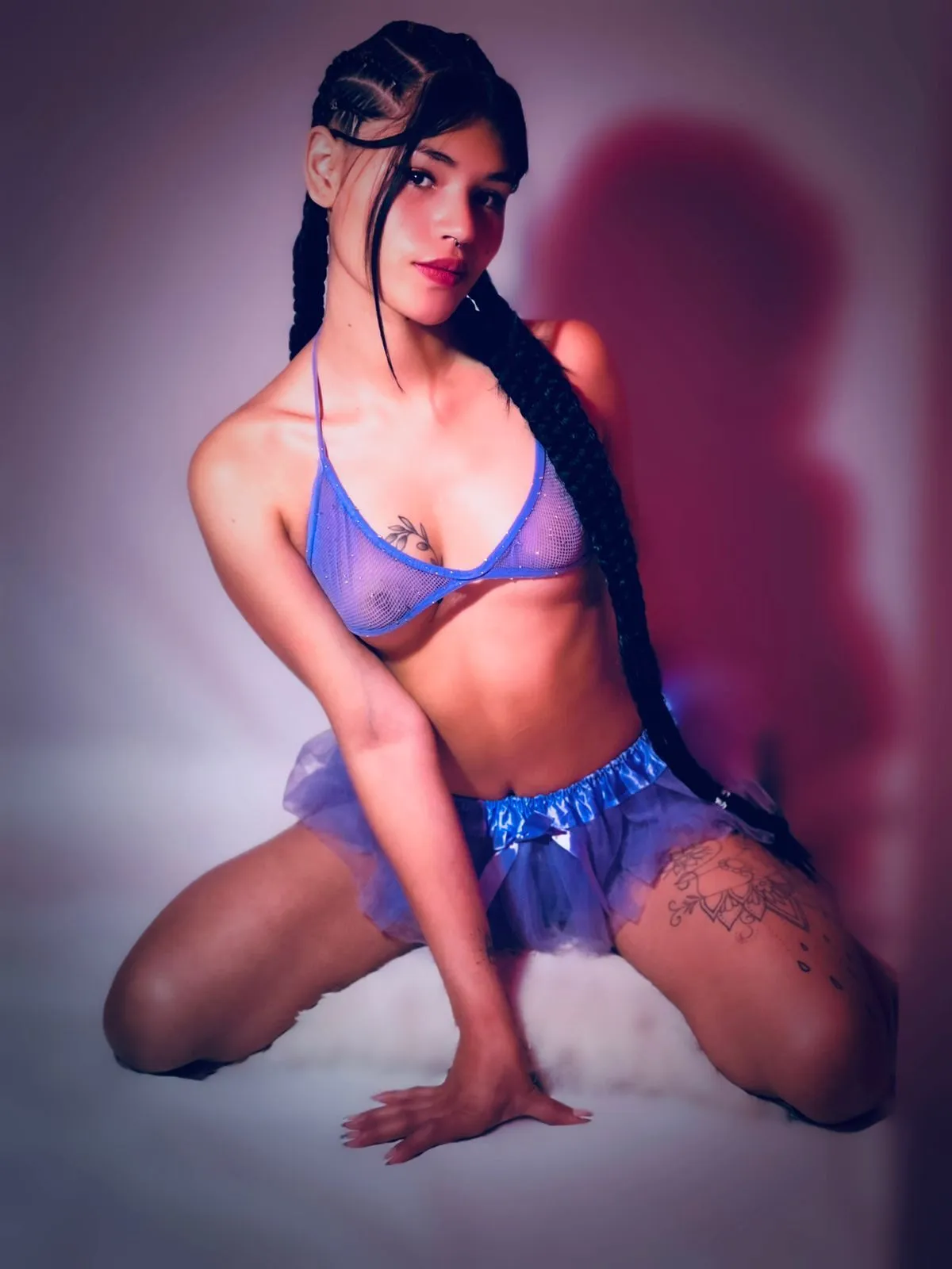 Live sex webcam photo for EmilyRousse18 #7457876