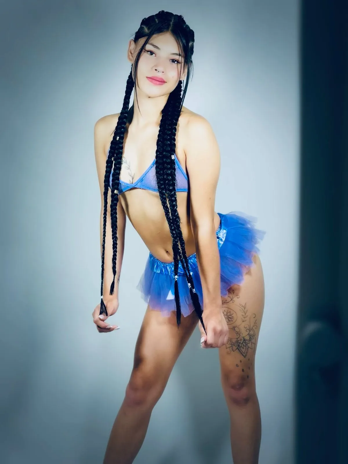 Live sex webcam photo for EmilyRousse18 #7457843