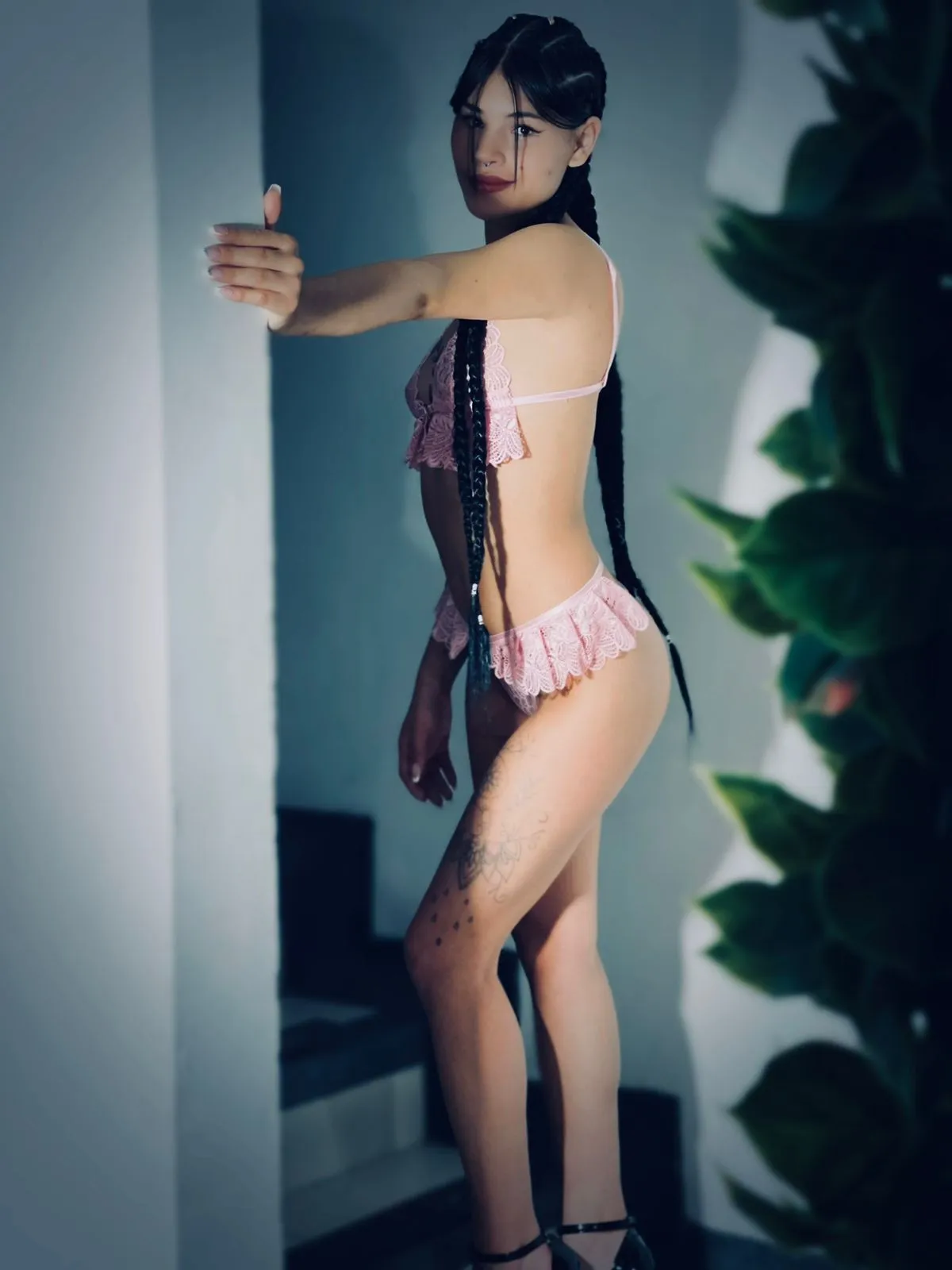 Live sex webcam photo for EmilyRousse18 #7457866