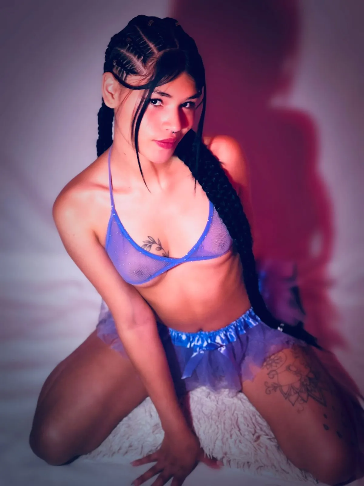 Live sex webcam photo for EmilyRousse18 #7457870