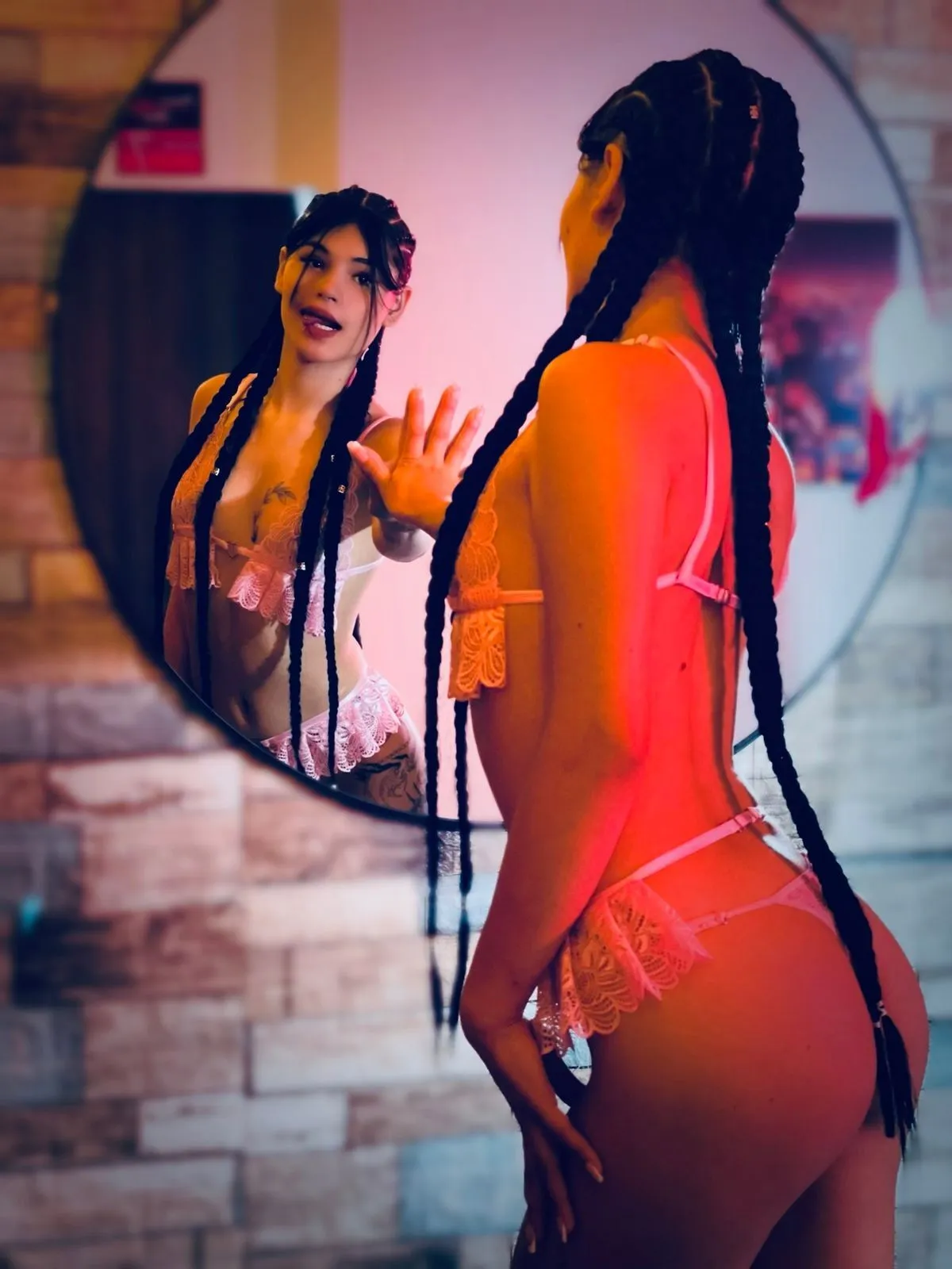 Live sex webcam photo for EmilyRousse18 #7457814