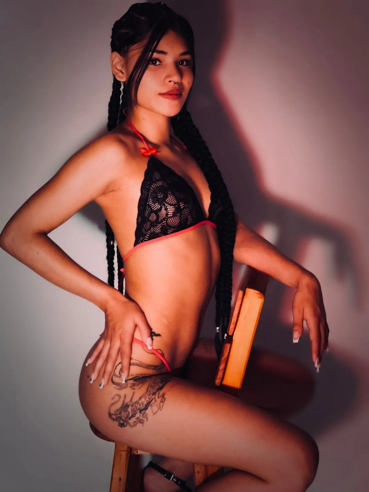 Live sex webcam photo for EmilyRousse18 #7457797